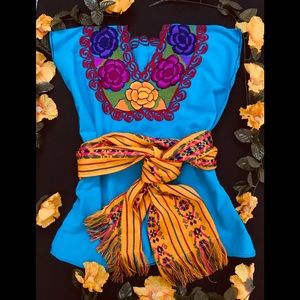 🌹💐 Beautiful Mexican Embroidered Blouses💐🌹